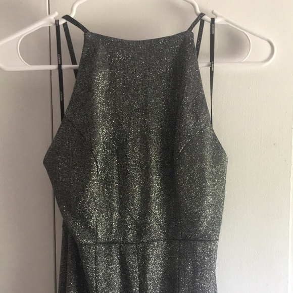 Forever21 | Halter Floor-length Glitter Gown - Picture 5 of 8